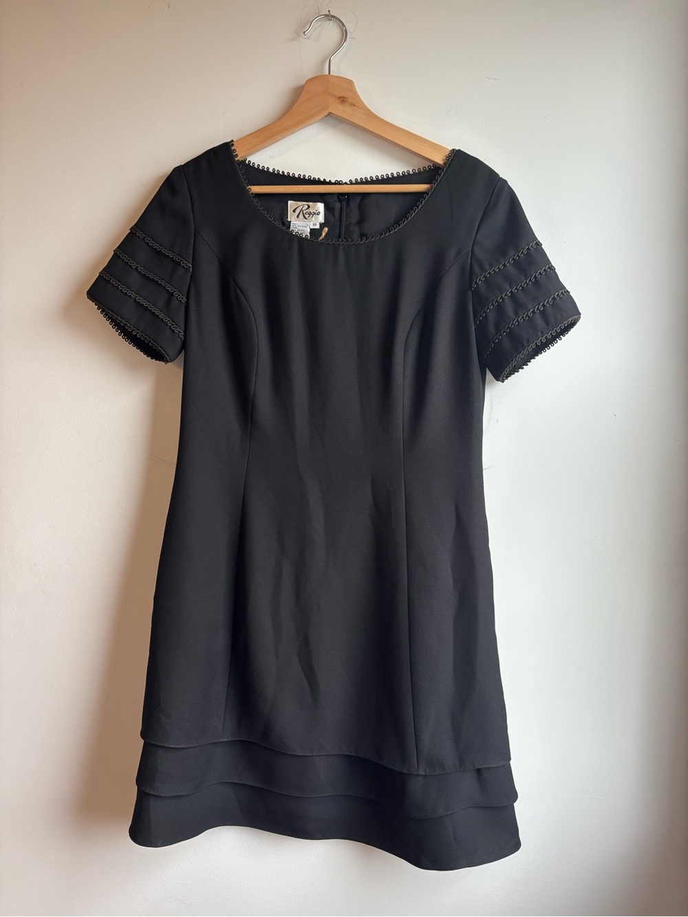 Vintage Black Short Sleeve Shift Dress